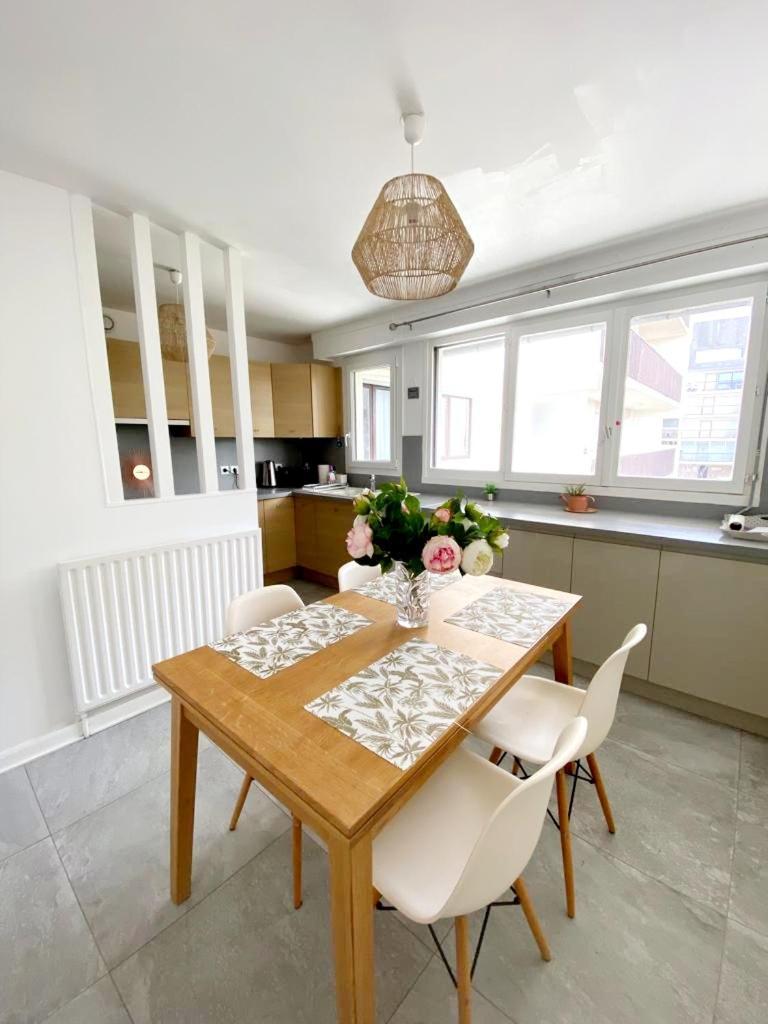 Apartamento Le Cosy Avec Piscine, Balcon Et Parking Trouville-sur-Mer Exterior foto